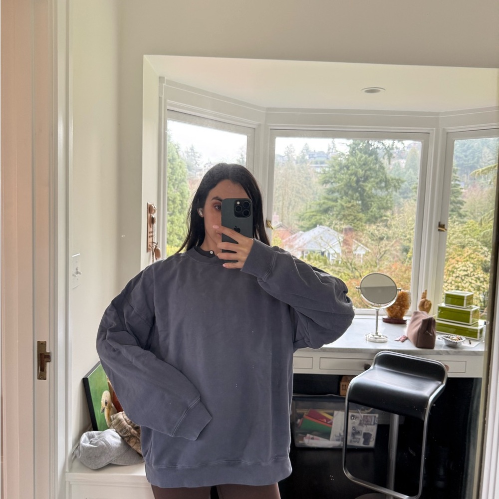 Brandy Melville Blue Sweatshirt